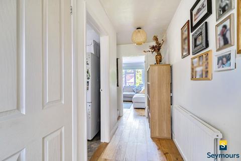 undefined, Kingfisher Drive, Surrey GU4