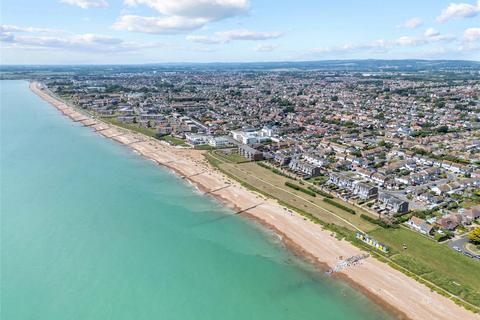 4 bedroom terraced house for sale, Mallon Dene, Rustington, Littlehampton, West Sussex