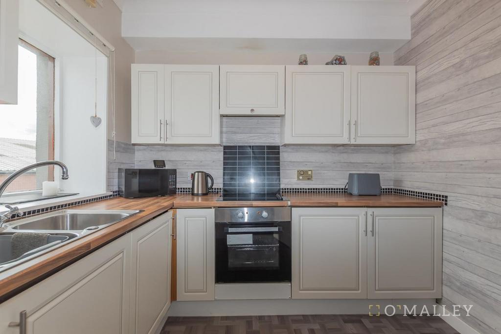 Kitchen 1.jpg