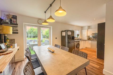 4 Bartlett View, Hockley, SS5 4FX