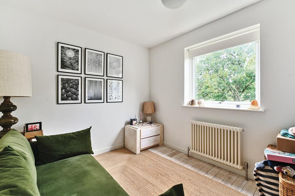 6 Meryon court tn31 (30)
