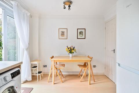 15 Duchess Close, Sutton, SM1 3BU