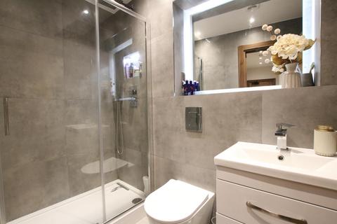 Flat 3, Bridge House, 27 Bridge Street, Leatherhead, KT22 8HE