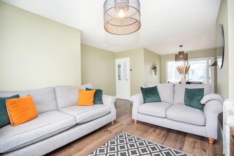 25 Hickman Road, Galley Common, Nuneaton, CV10 9NQ