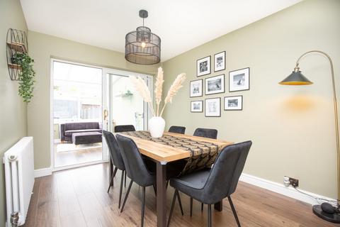 25 Hickman Road, Galley Common, Nuneaton, CV10 9NQ