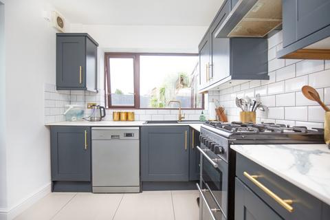 25 Hickman Road, Galley Common, Nuneaton, CV10 9NQ