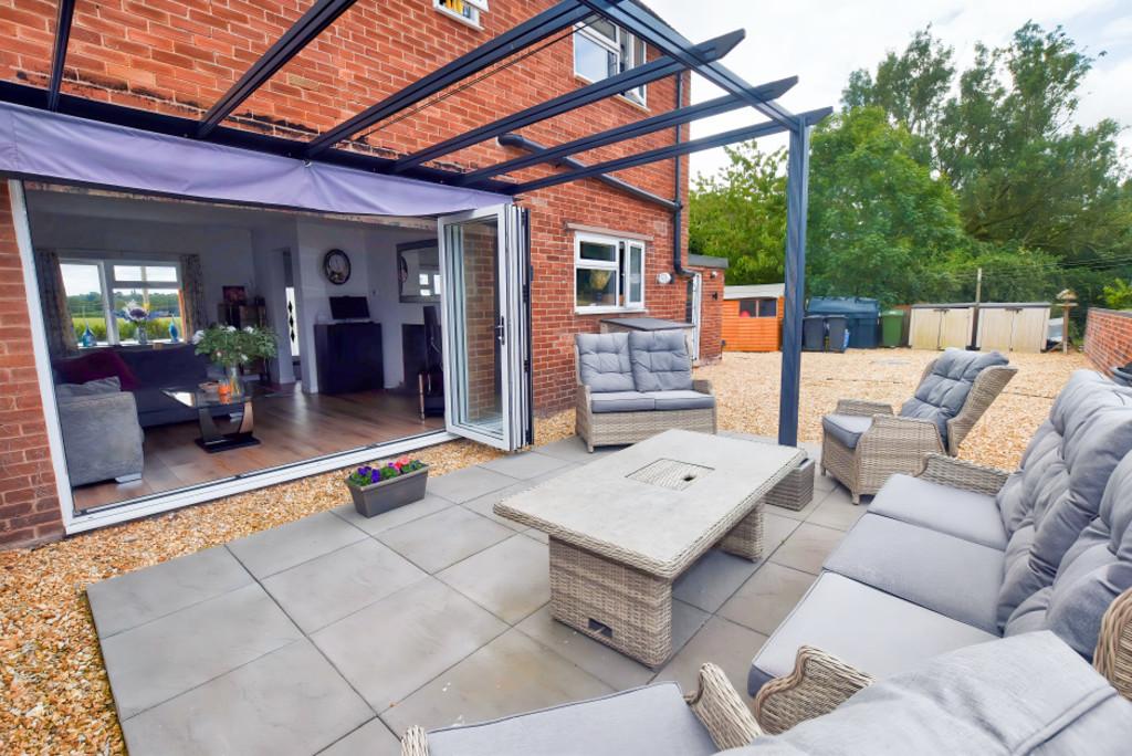 Rerar Patio 2