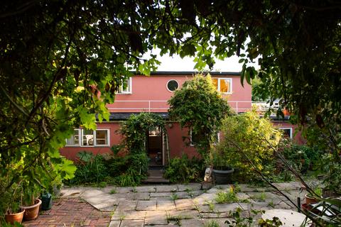4 bedroom property for sale, Taggs Island, Hampton