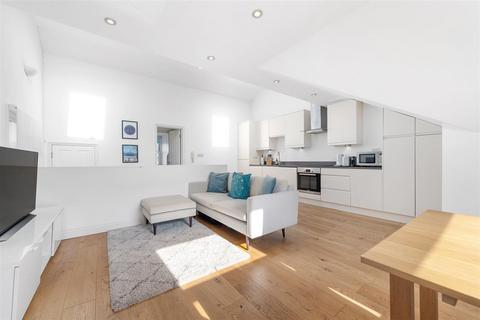 2 bedroom flat for sale, Knights Hill, West Norwood, SE27