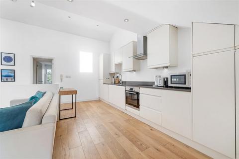 Knights Hill, West Norwood, SE27