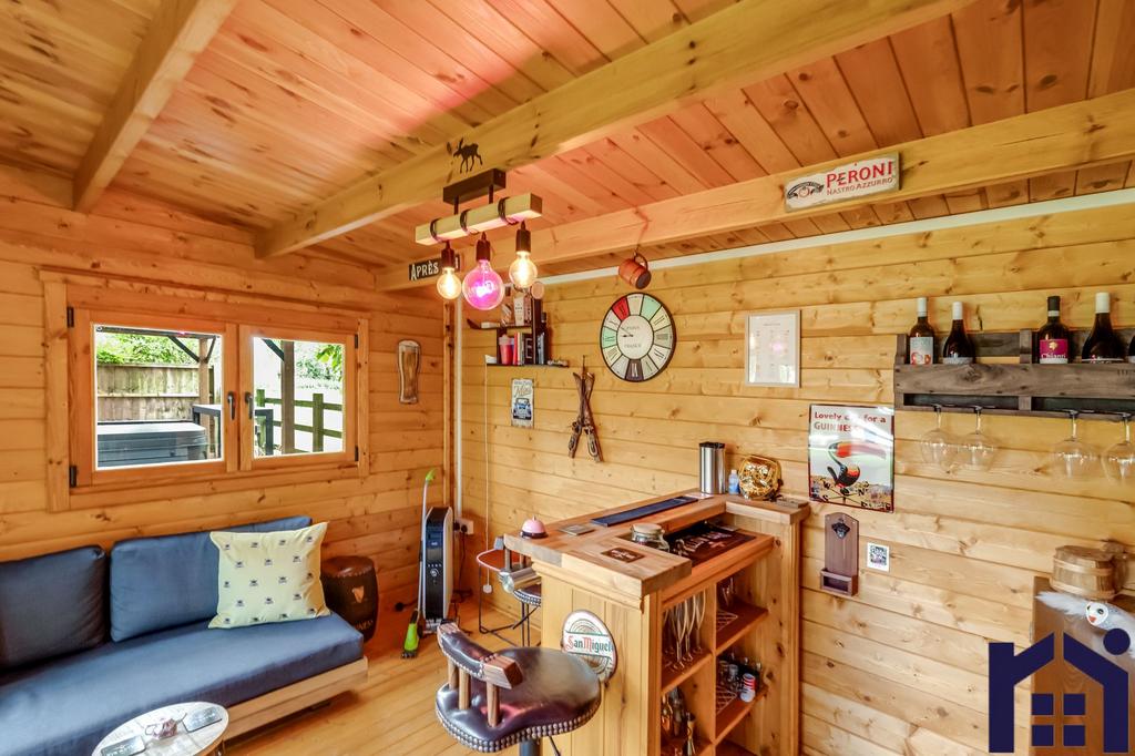 Garden room