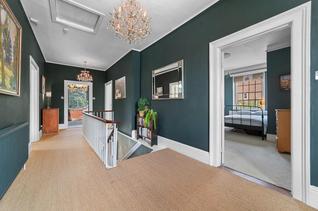 PT-FC(COL)-The Old Red House-10