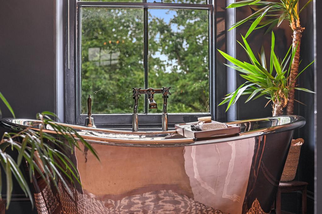 PT-FC(COL)-The Old Red House-36