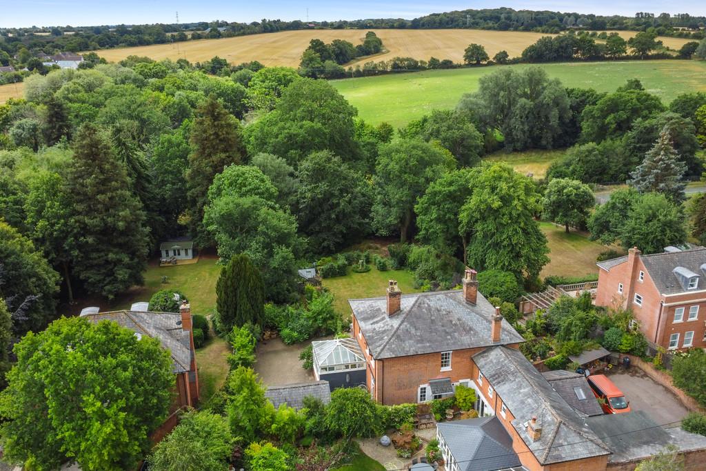 PT-FC(COL)-The Old Red House-4