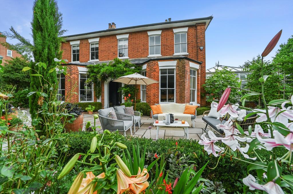 PT-FC(COL)-The Old Red House-34