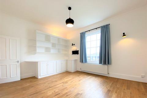 1 bedroom apartment for sale, Camden Road, London