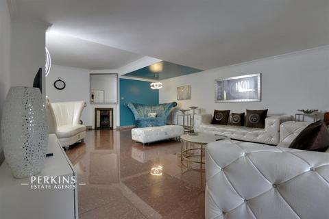 undefined, Farndale Crescent, Greenford