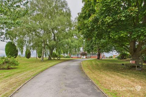 4 bedroom detached house for sale, Whiston Road, Penkridge