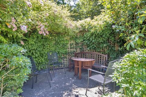 2 bedroom flat for sale, Roedean Heights, Tunbridge Wells TN2