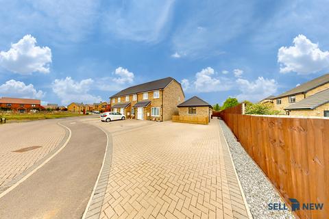 undefined, Earl Close, Clifton SG17