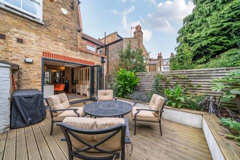 11 Blenheim Gardens, London, SW2 5EU
