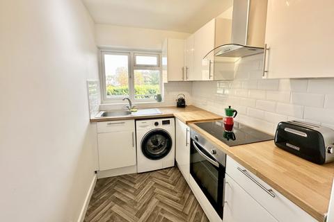 2 bedroom apartment for sale, Chine Crescent Road, Westcliff, Bournemouth, BH2