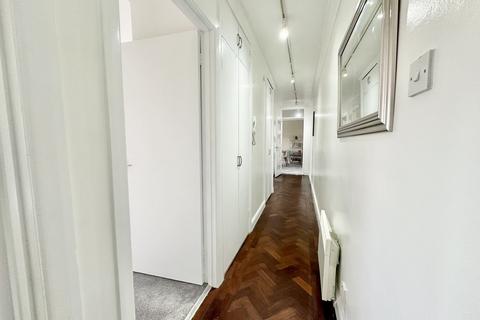 2 bedroom apartment for sale, Chine Crescent Road, Westcliff, Bournemouth, BH2