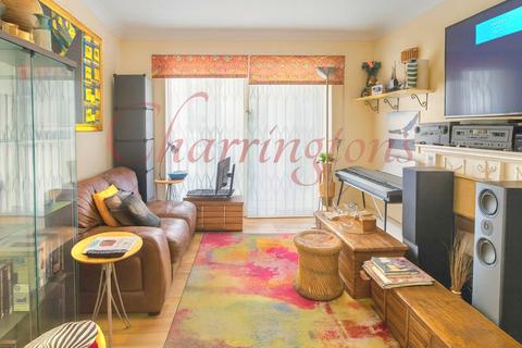 2 bedroom apartment for sale, Two Bedroom Two Bathroom Apartment For Sale Tooley Street London Bridge