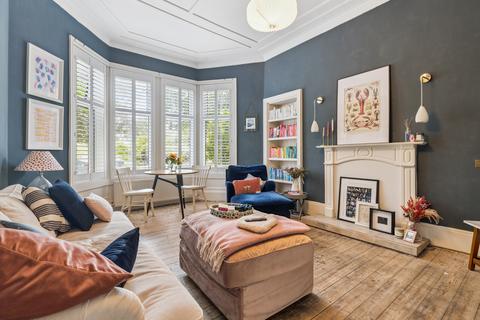 2 bedroom apartment to rent, Woodcroft Avenue, Glasgow