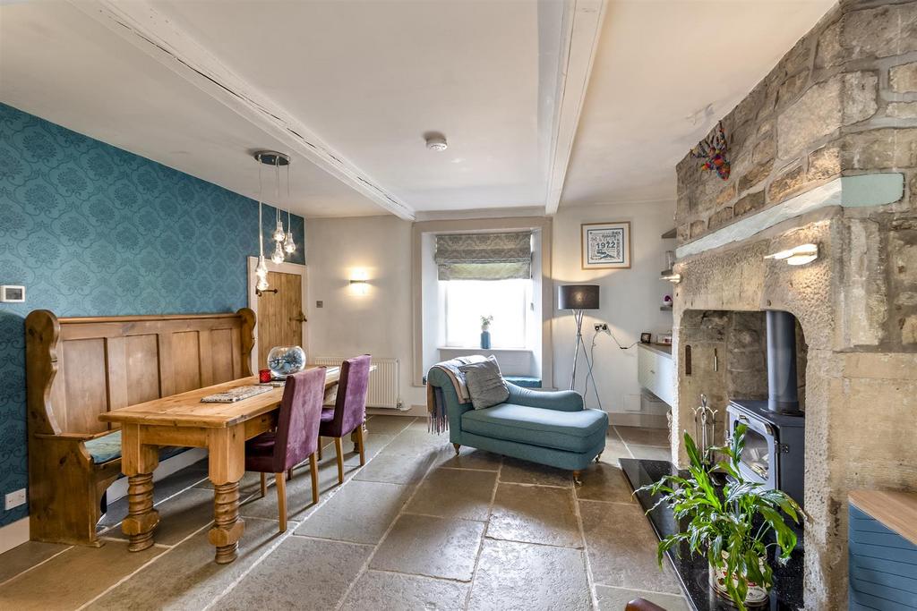 Dining Area and Snug