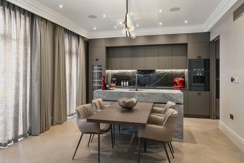 7 bedroom terraced house for sale, Gloucester Square, Hyde Park, London