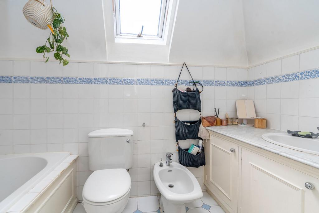 Bathroom For Sale 3 Bedroom Flat Conservatory...