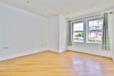 2 bedroom apartment for sale, Claremont Avenue, Woking, Surrey, GU22