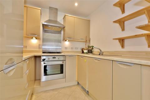 2 bedroom apartment for sale, Claremont Avenue, Woking, Surrey, GU22
