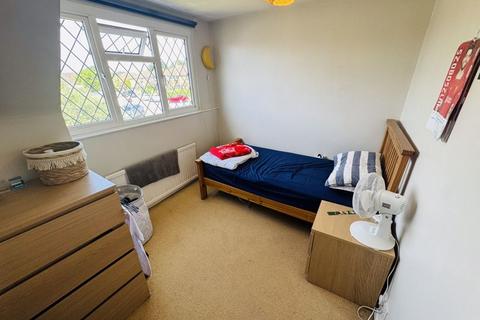 undefined, Hazell Way, Slough