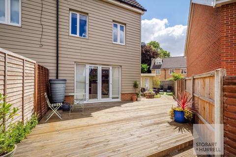 3 bedroom semi-detached house for sale, Tulip Gardens, Norwich NR4