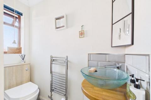 148 Arrowsmith Drive, Stonehouse, GL10 2QR