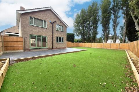 5 bedroom detached house to rent, Berkswell Close, Sutton Coldfield B74