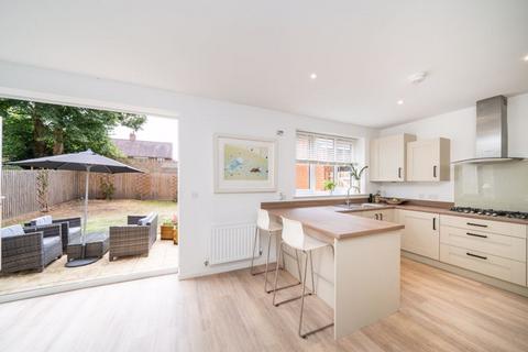 4 bedroom detached house for sale, The Crescent Cookley, Kidderminster DY10