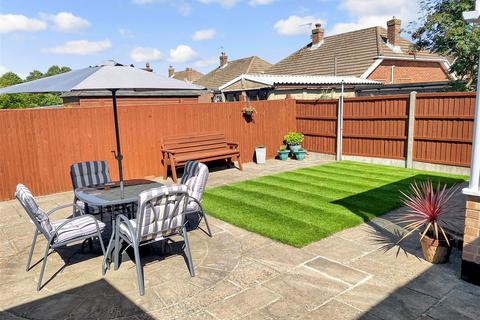 2 bedroom detached bungalow for sale, Amsbury Road, Maidstone ME17