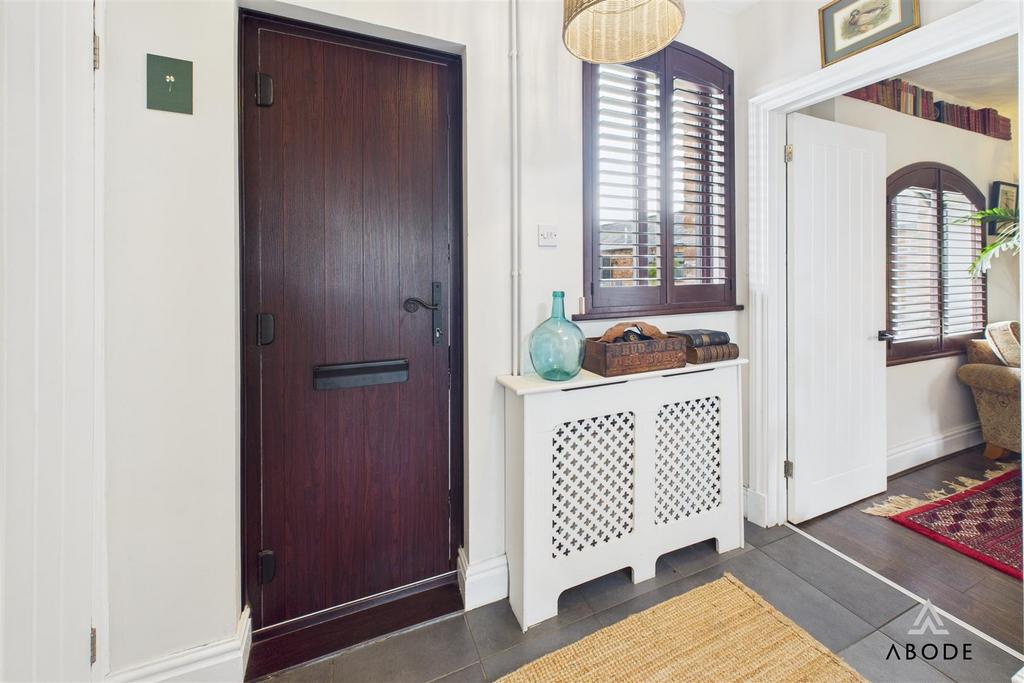 CAM04913 G0-PR0050-STILL033.jpg