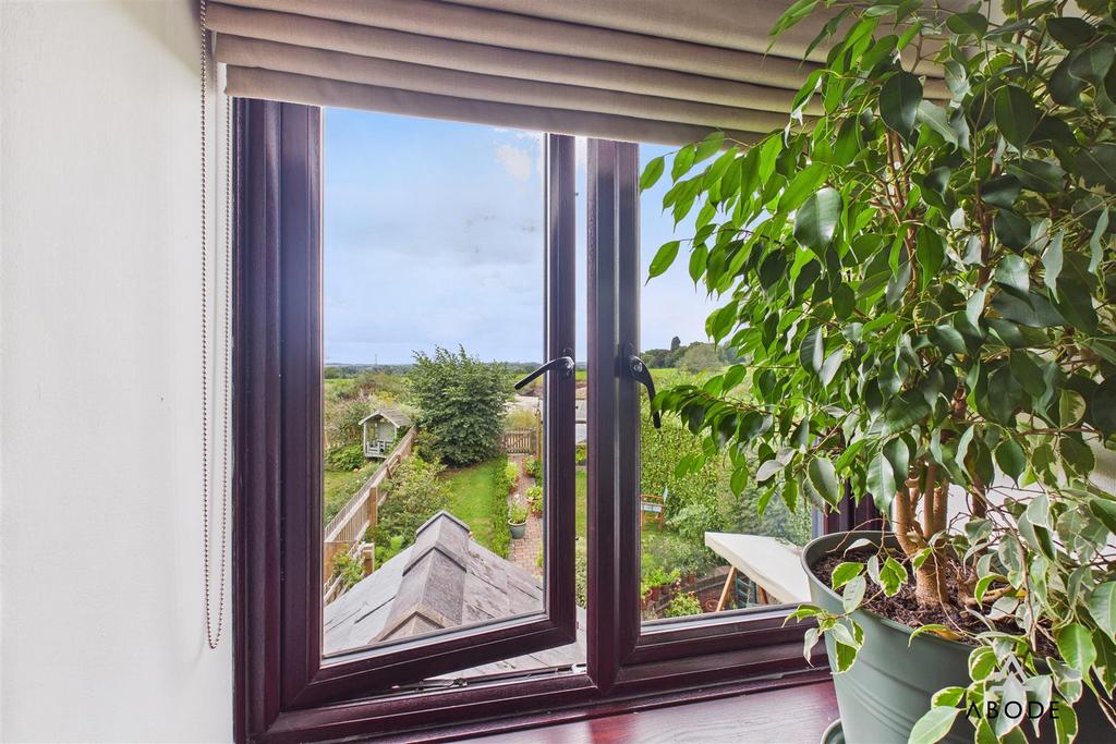 CAM04913 G0-PR0050-STILL029.jpg