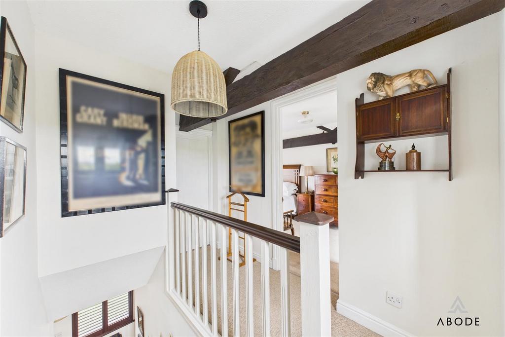 CAM04913 G0-PR0050-STILL024.jpg