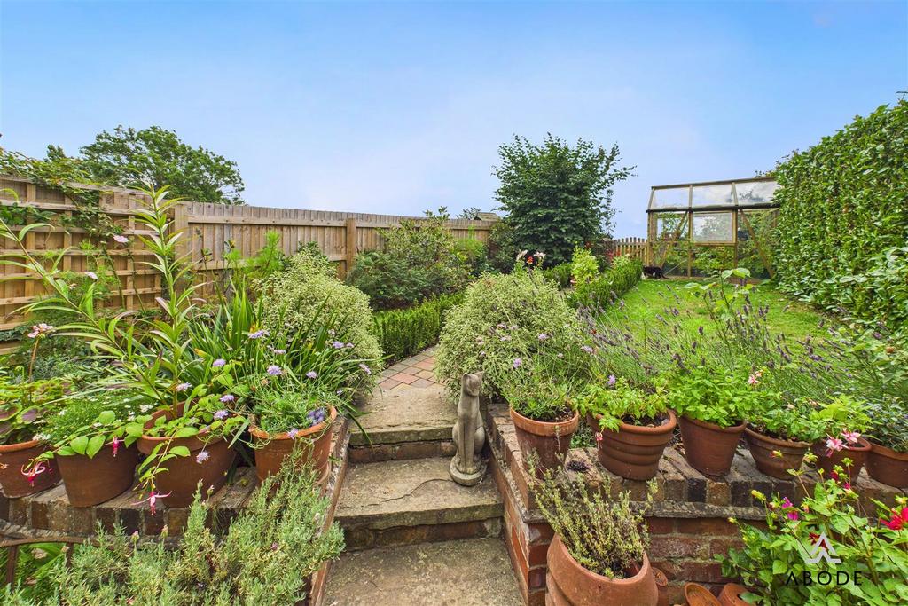 CAM04913 G0-PR0050-STILL007.jpg