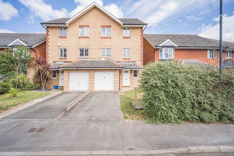 8 Kestell Drive, Cardiff, CF11 7BF