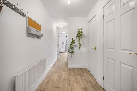 8 Kestell Drive, Cardiff, CF11 7BF