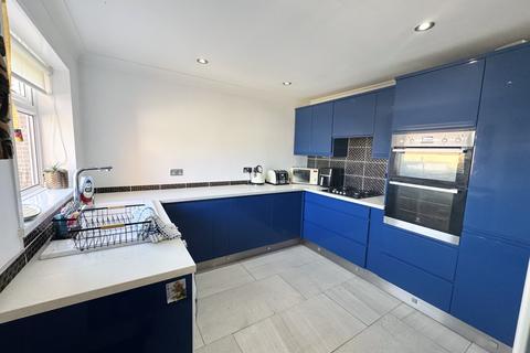 31 Attlee Avenue, Blackhall Colliery, Hartlepool, TS27 4BY