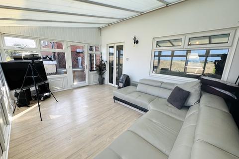 31 Attlee Avenue, Blackhall Colliery, Hartlepool, TS27 4BY