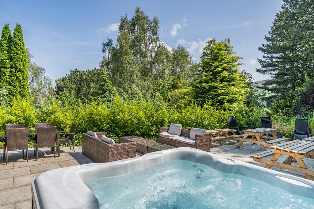 Hot Tub and Patio
