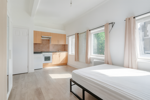 undefined, West Hampsted, London NW6